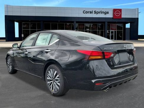 New 2026 Nissan Altima 2.5 SV w/ SV Premium Package FWD image 2