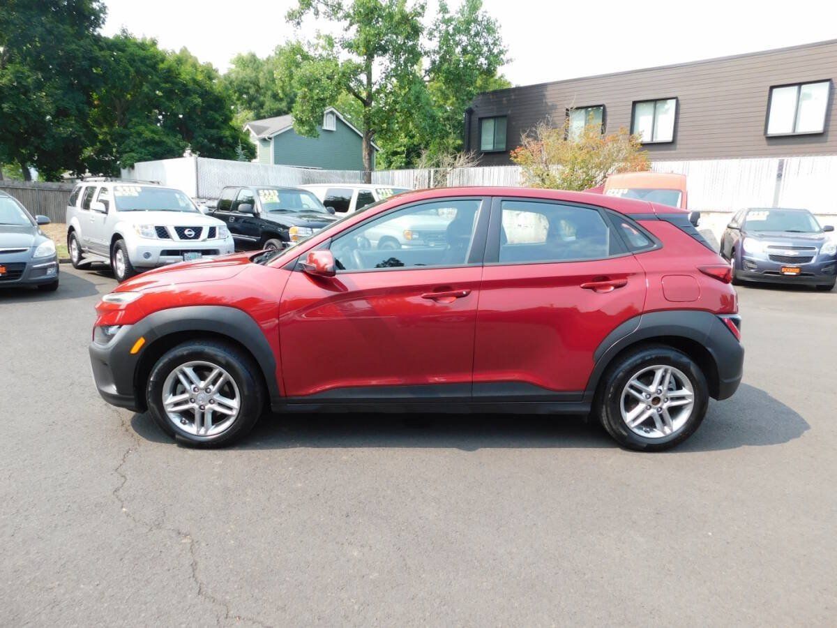 Used 2023 Hyundai Kona SE FWD image 20
