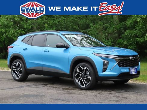 New 2026 Chevrolet Trax RS w/ Driver Confidence Package FWD image 1