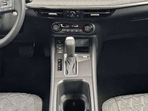 Used 2021 Nissan Rogue SV FWD image 17