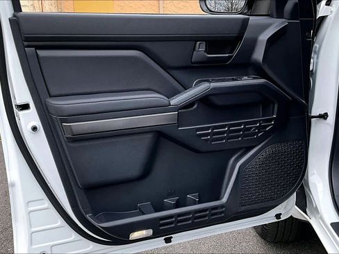 Certified 2025 Toyota 4Runner SR5 image 19