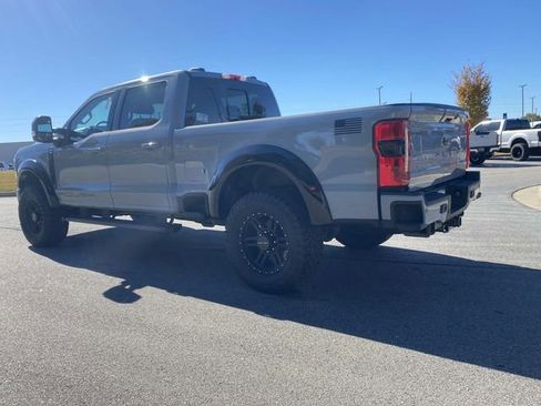 New 2026 Ford F250 Lariat w/ Black Appearance Package image 5