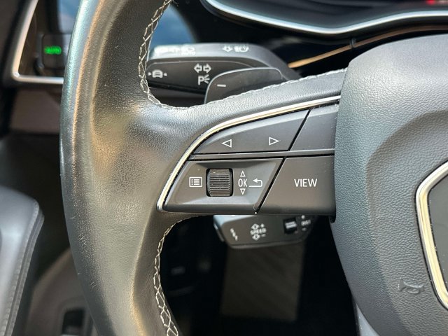 Used 2023 Audi Q8 Prestige AWD/4WD image 27