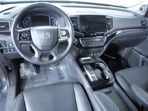 Used 2020 Honda Pilot Elite image 3