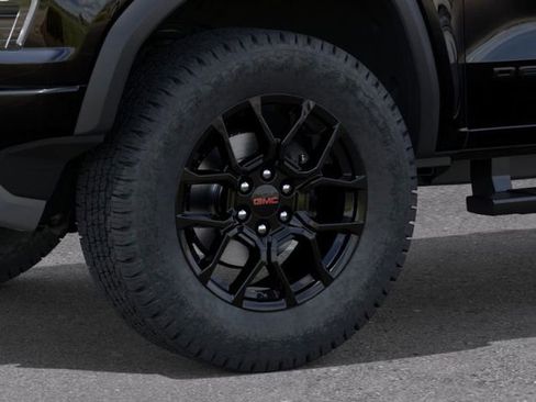 New 2026 GMC Canyon Denali w/ LPO, Denali Black Edition image 9