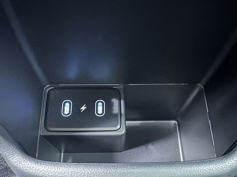 Used 2025 Hyundai Kona Limited image 22