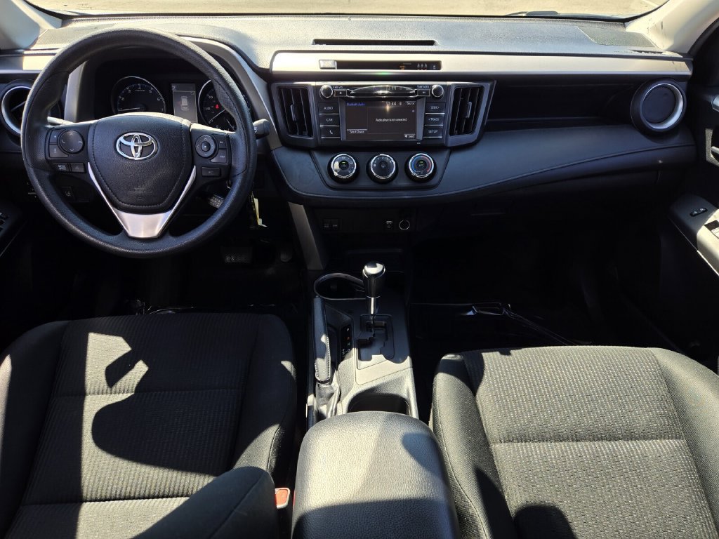 Used 2017 Toyota RAV4 LE FWD image 12