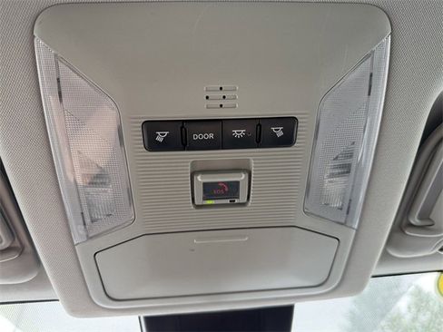 Used 2021 Toyota RAV4 XLE image 46