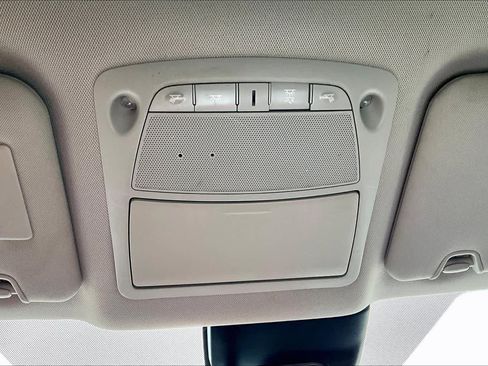 Used 2019 Nissan Rogue S FWD image 29