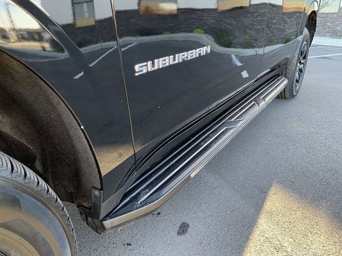 Used 2022 Chevrolet Suburban LS image 12