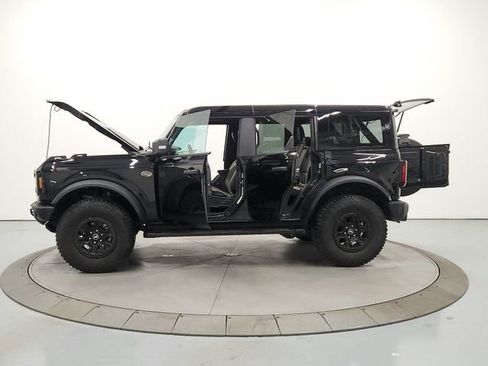 Used 2024 Ford Bronco Wildtrak image 12