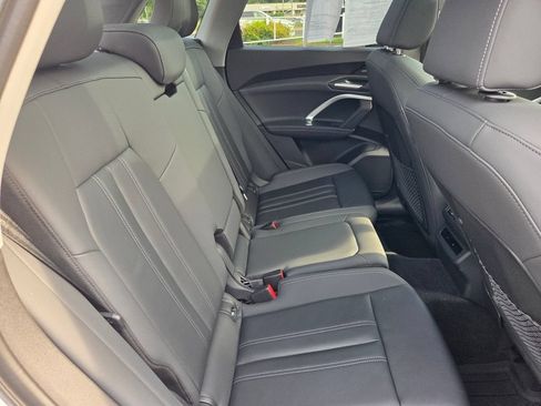Used 2025 Audi Q5 Premium Plus w/ Premium Plus AWD/4WD image 31
