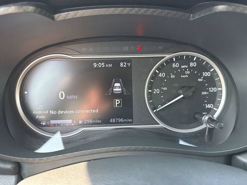 Certified 2024 Nissan Versa SR FWD image 10
