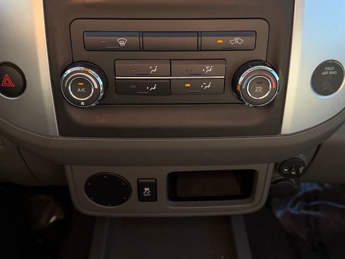Used 2019 Nissan Frontier S RWD image 23