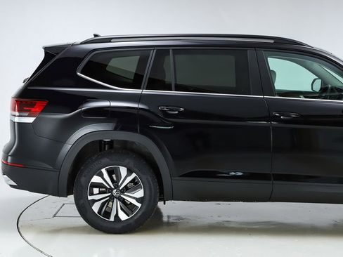 New 2026 Volkswagen Atlas SE image 48