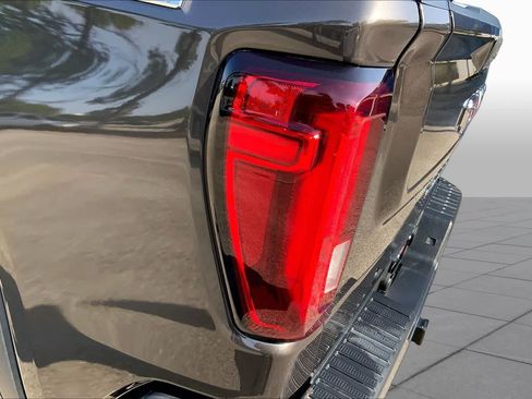 Used 2021 GMC Sierra 1500 SLT w/ SLT Premium Package AWD/4WD image 29