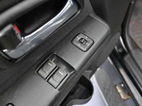 Used 2007 GMC Canyon SLE image 18