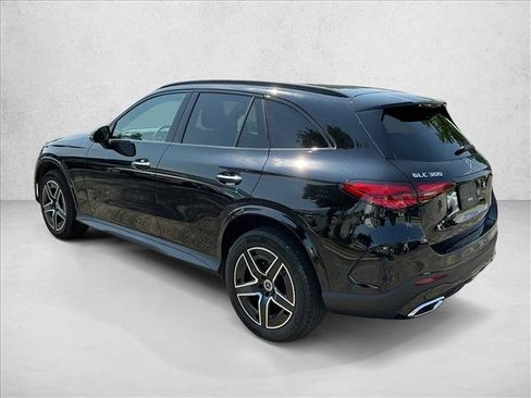 Used 2023 Mercedes-Benz GLC 300 4MATIC image 7