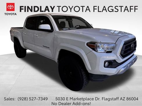 Used 2021 Toyota Tacoma SR5 AWD/4WD image 1