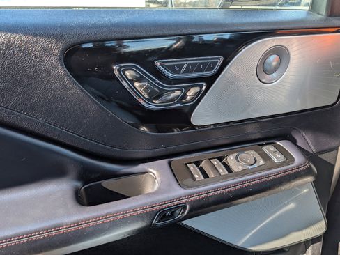 Used 2020 Lincoln Aviator Reserve w/ Equipment Group 202A image 20