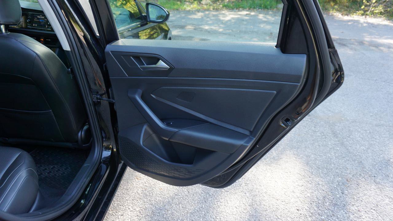 Used 2019 Volkswagen Jetta SE FWD image 24