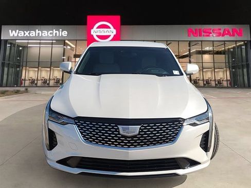 Used 2021 Cadillac CT4 Luxury w/ Bose Premium Audio Package RWD image 2