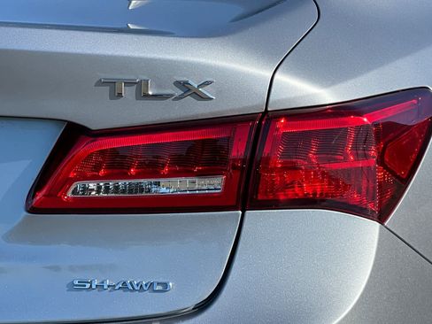 Used 2018 Acura TLX V6 SH-AWD w/ Technology Pkg image 32