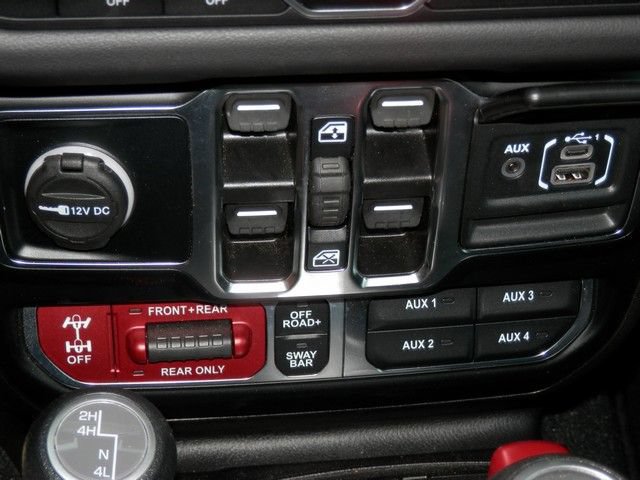 Used 2024 Jeep Gladiator Rubicon AWD/4WD image 29