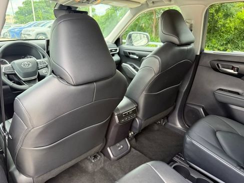 Used 2026 Toyota Highlander XLE AWD/4WD image 27