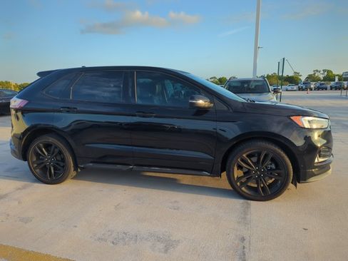 Used 2020 Ford Edge ST w/ Equipment Group 401A AWD/4WD image 4