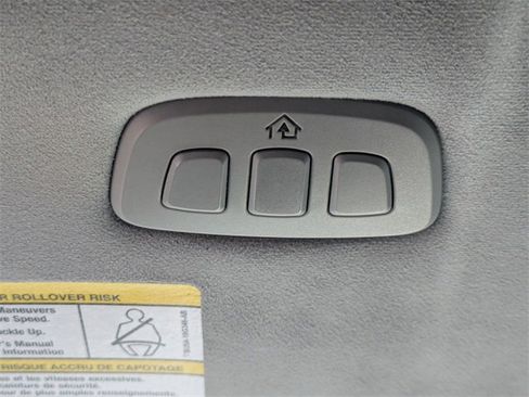 Used 2023 Ford F150 Limited image 33