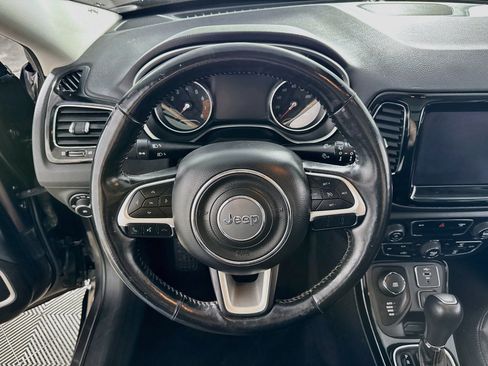 Used 2019 Jeep Compass Limited AWD/4WD image 16