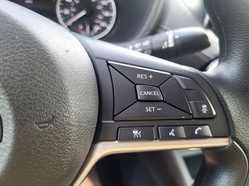 Used 2024 Nissan Sentra SV FWD image 21