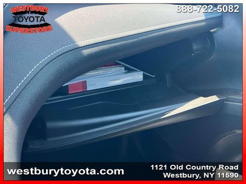Certified 2022 Toyota Camry SE w/ Carpet Mat Package (TMS) FWD image 31