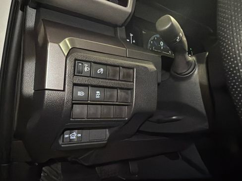 Used 2026 Toyota Tacoma SR5 AWD/4WD image 30