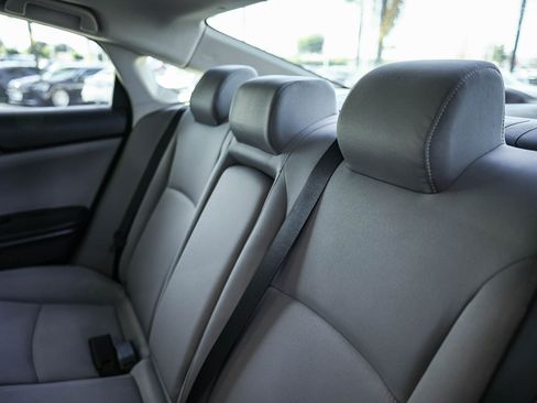 Used 2016 Honda Civic EX-T image 24