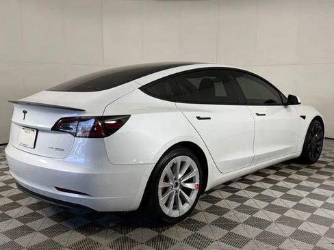 Used 2022 Tesla Model 3 Performance image 5