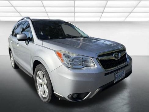 Used 2014 Subaru Forester 2.5i Limited AWD/4WD image 3