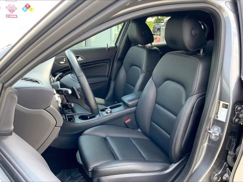 Used 2019 Mercedes-Benz GLA 250 image 8