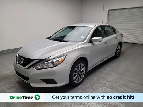 Used 2017 Nissan Altima 2.5 SV FWD image 1