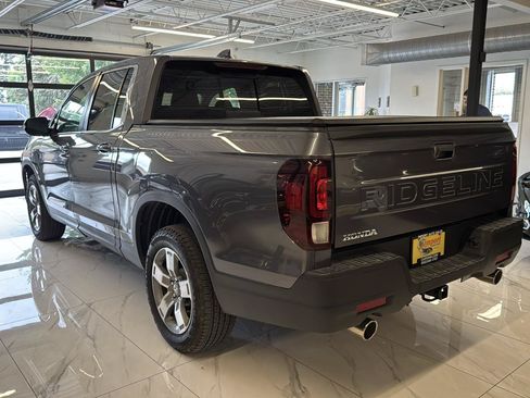 Used 2025 Honda Ridgeline RTL image 6