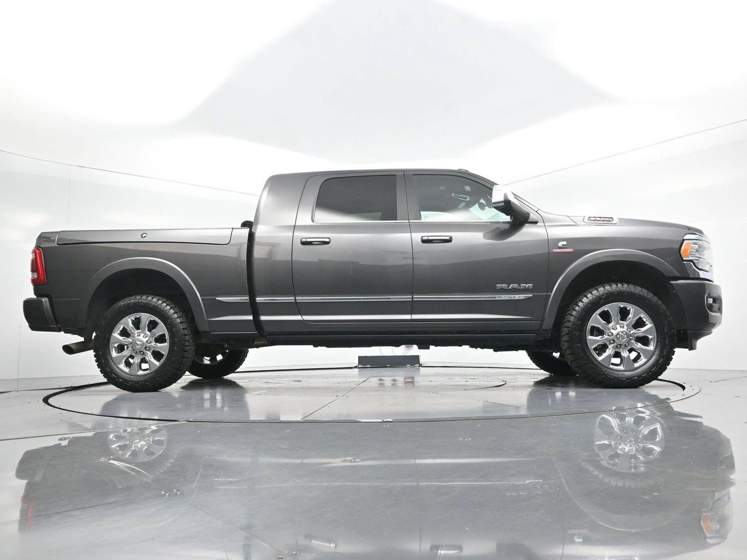Used 2020 RAM 2500 Limited AWD/4WD image 53