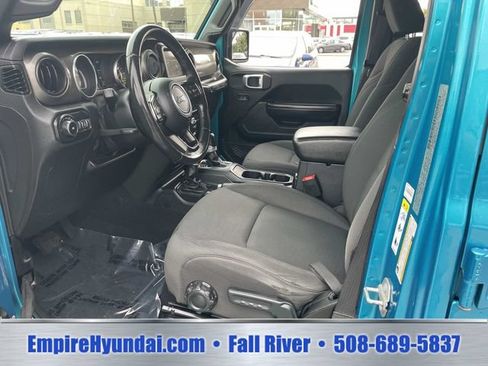 Used 2019 Jeep Wrangler Unlimited Sport S AWD/4WD image 18