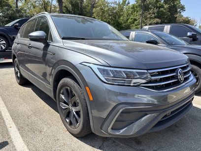 Used 2024 Volkswagen Tiguan SE