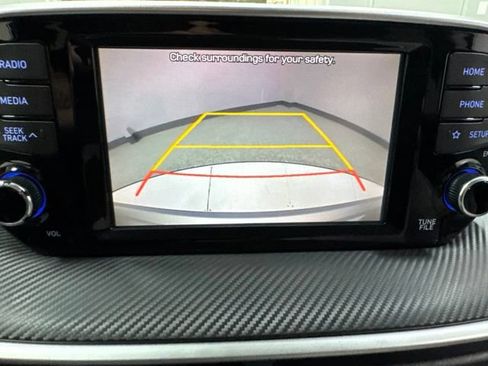 Used 2019 Hyundai Tucson SE FWD image 2
