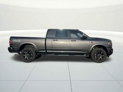 Used 2022 RAM 2500 Laramie w/ Night Edition image 5