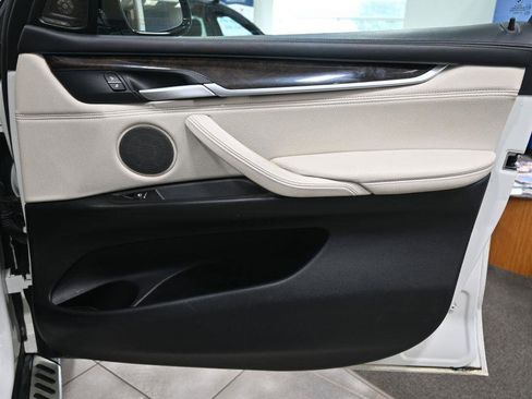 Used 2015 BMW X5 xDrive50i image 22