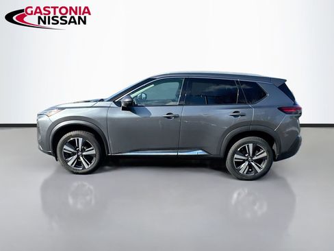 Used 2023 Nissan Rogue SL image 5