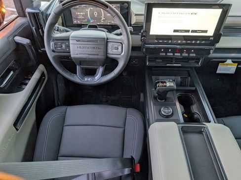 New 2026 GMC Hummer EV 4x4 Crew Cab image 8