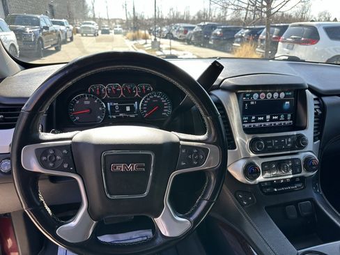 Used 2019 GMC Yukon SLT w/ Open Road Package image 3